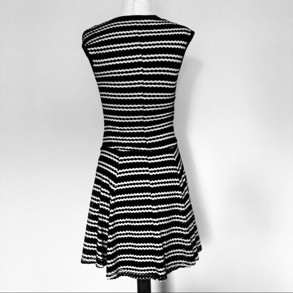 EIGHT SIXTY Eyelet Skater Black & White Midi Dress - Picture 5 of 8